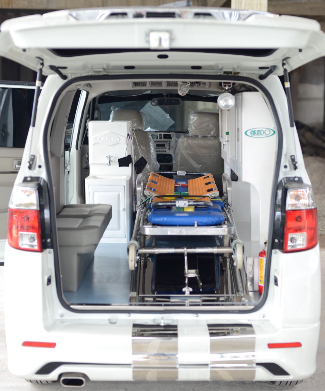 VIP AKINDO Ambulance Builder