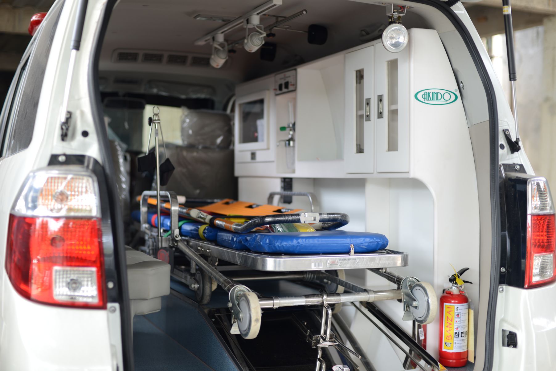 VIP AKINDO Ambulance Builder