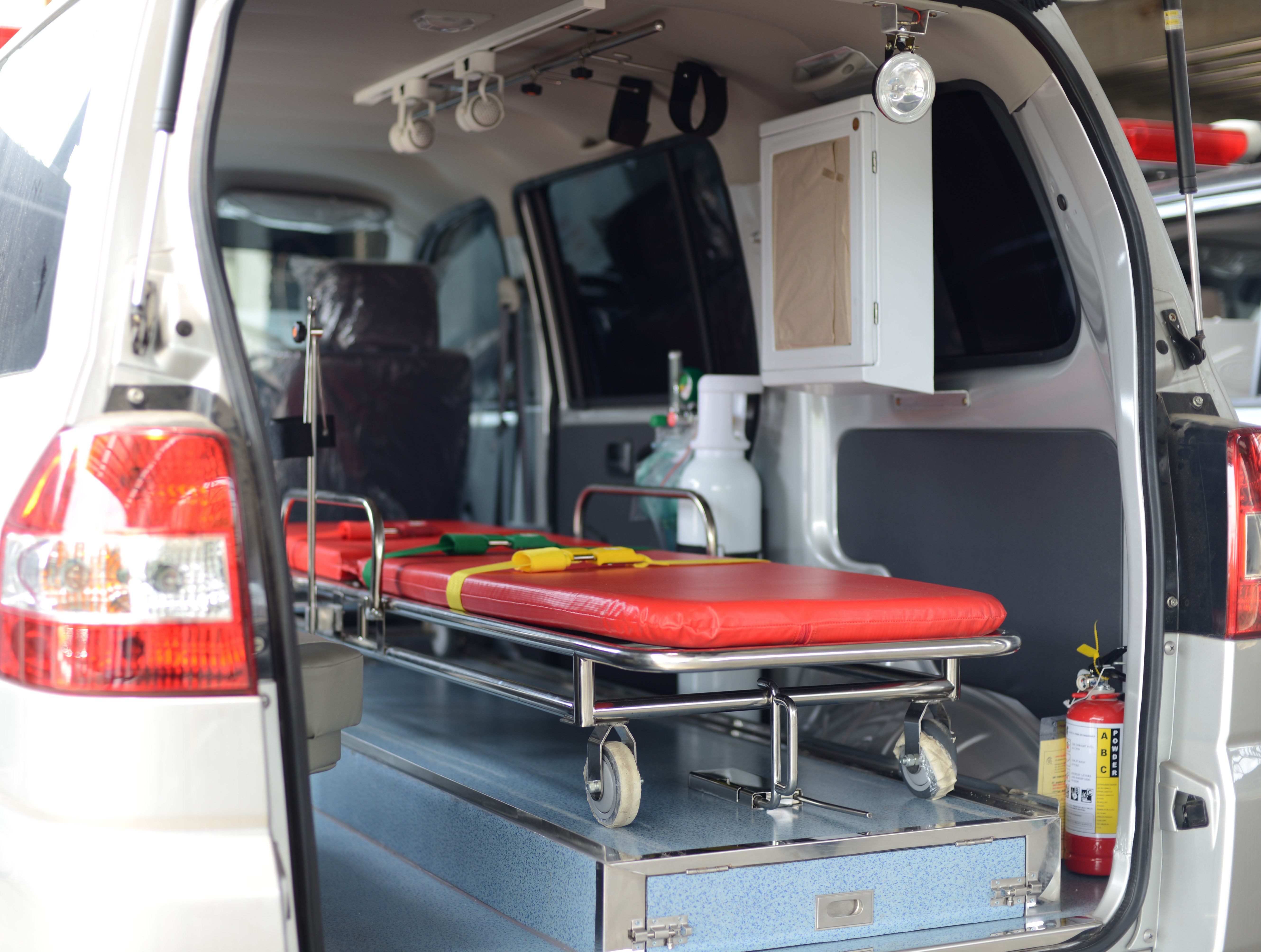 Eco AKINDO Ambulance Builder