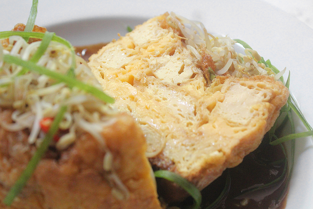 Tahu Telur (Indonesian Tofu Omelette) AMCARMEN'S KITCHEN