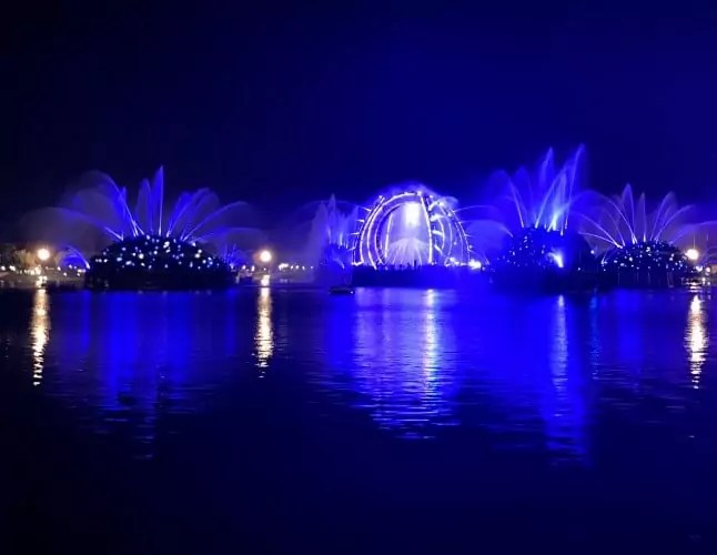 Theme Park Fireworks AMC's Spectacular Show