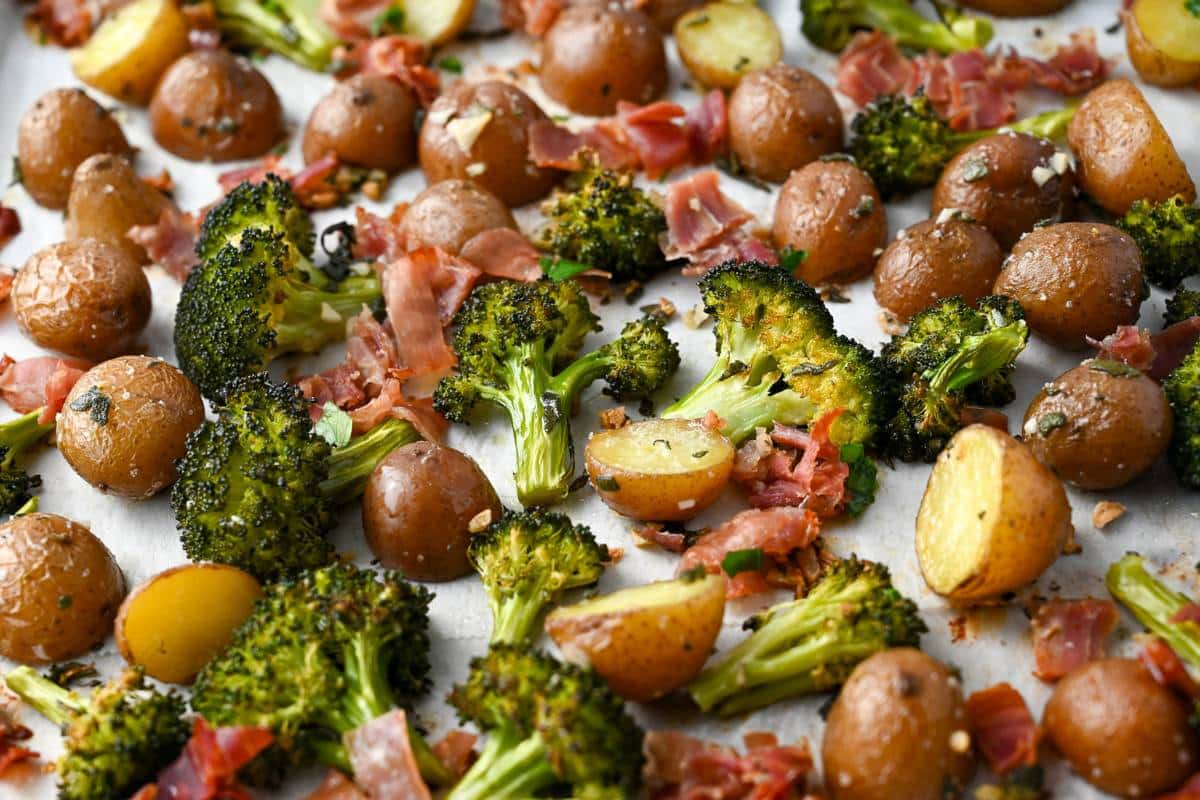 Easy OnePan Garlic Roasted Potatoes and Broccoli Amee's Savory Dish