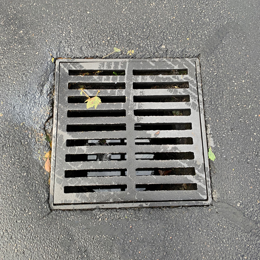 18" Heavy Duty Catch Basin Frame and Grate American Cast Iron