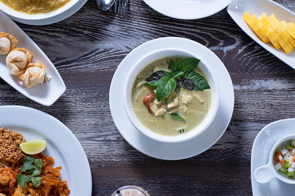 Where to Eat Near Empower Field at Mile High American Eats