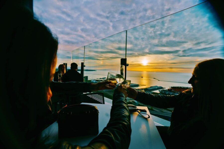 The 10 Best Rooftop Restaurants & Bars in Cleveland, OH American Eats