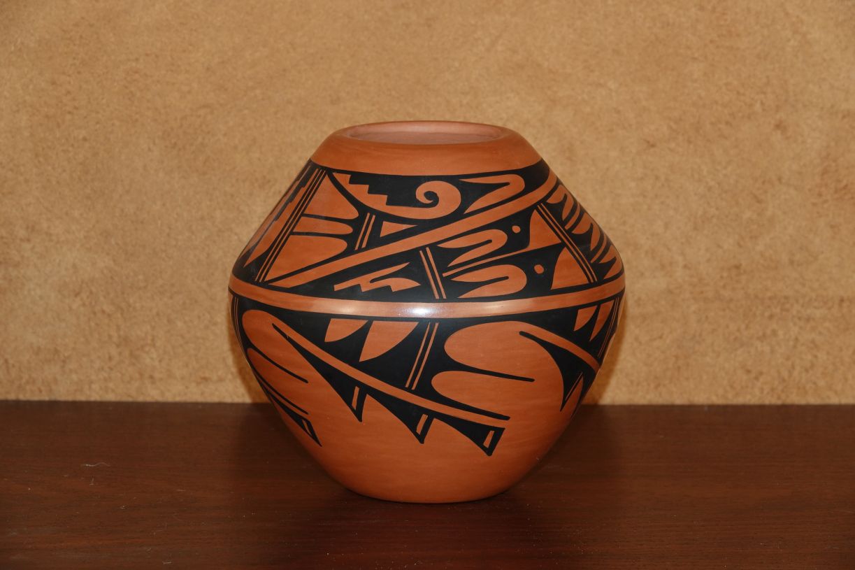 Jemez Pueblo pot18
