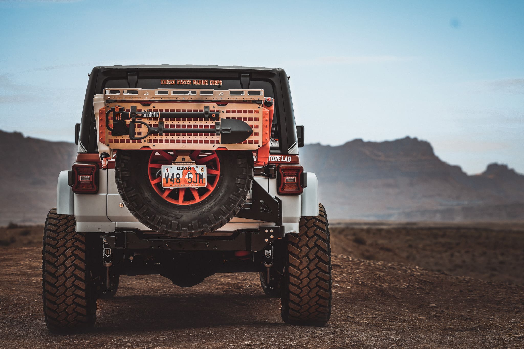 Tracks Rack American Adventure Lab
