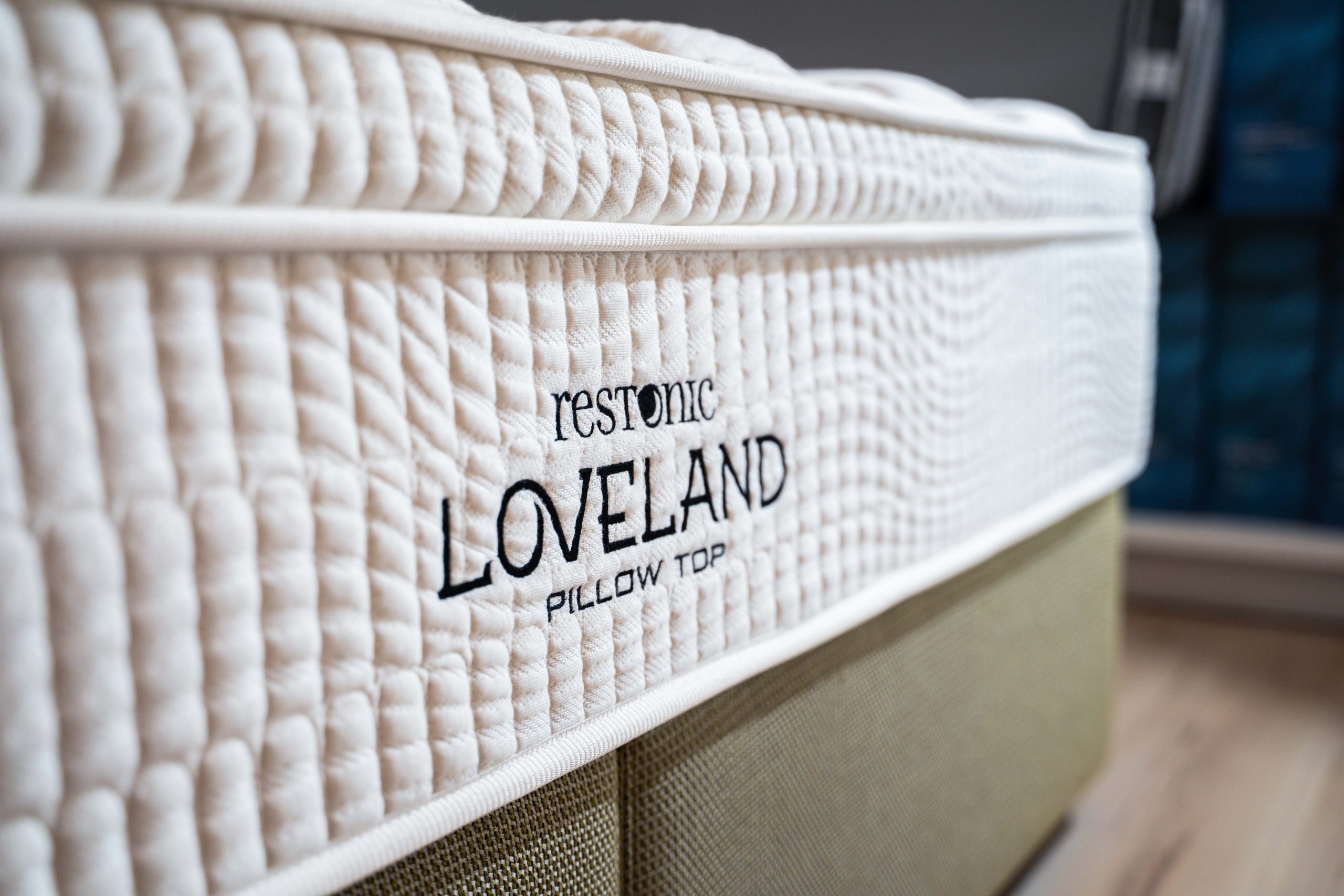 LOVELAND PILLOW TOP MATTRESS American Beds