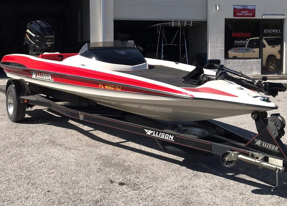 Brands Marine Services Custom Boat Paint Shop...........727457