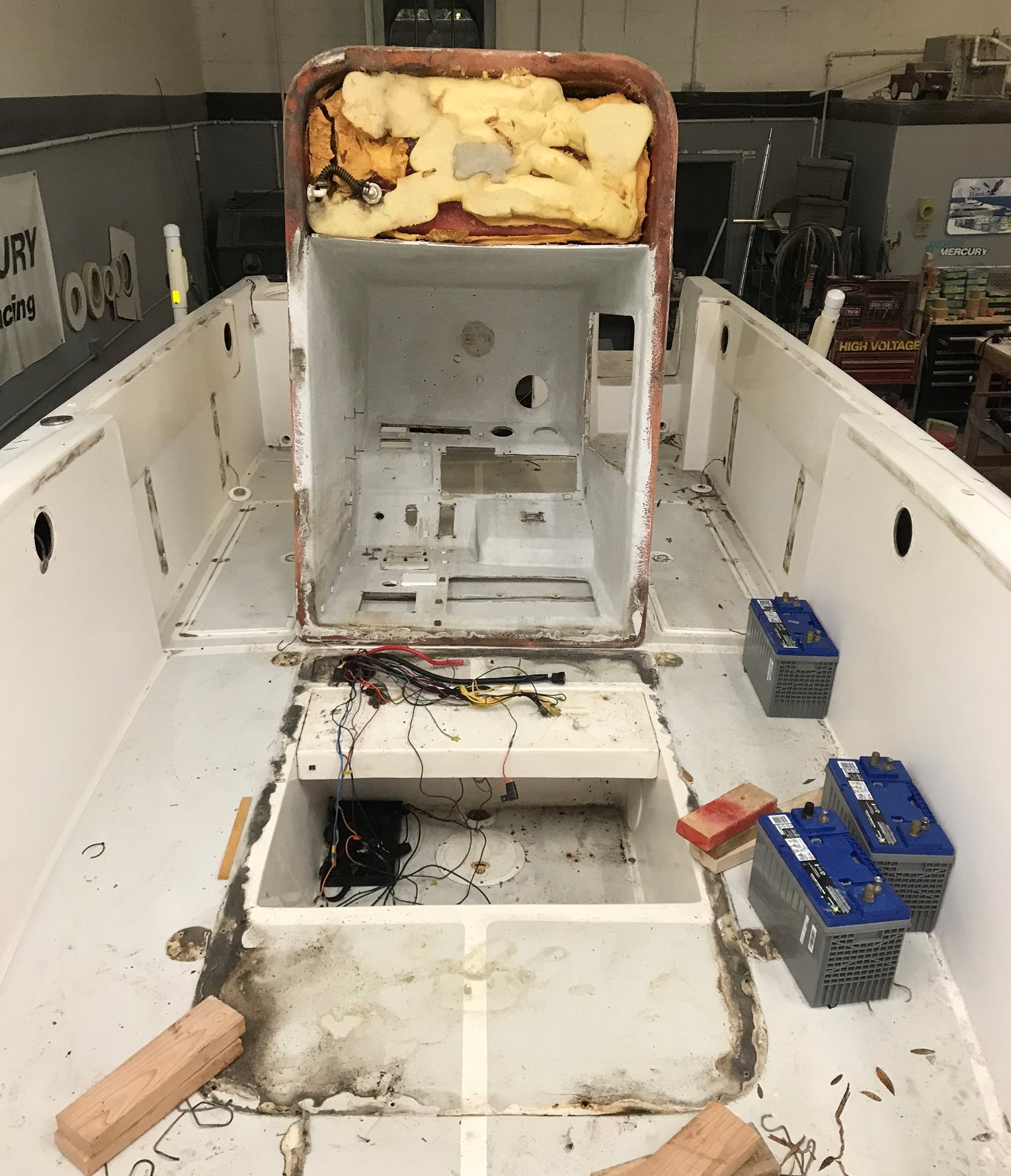 Brands Marine Services Custom Boat Paint Shop...........727457