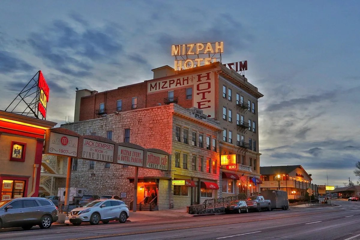 Tonopah, Nevada Hidden Gems, History & Things to Do (Guide)