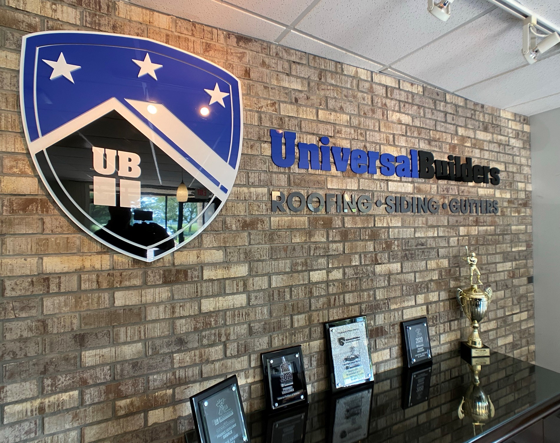 Universal Builders American Sign Studio