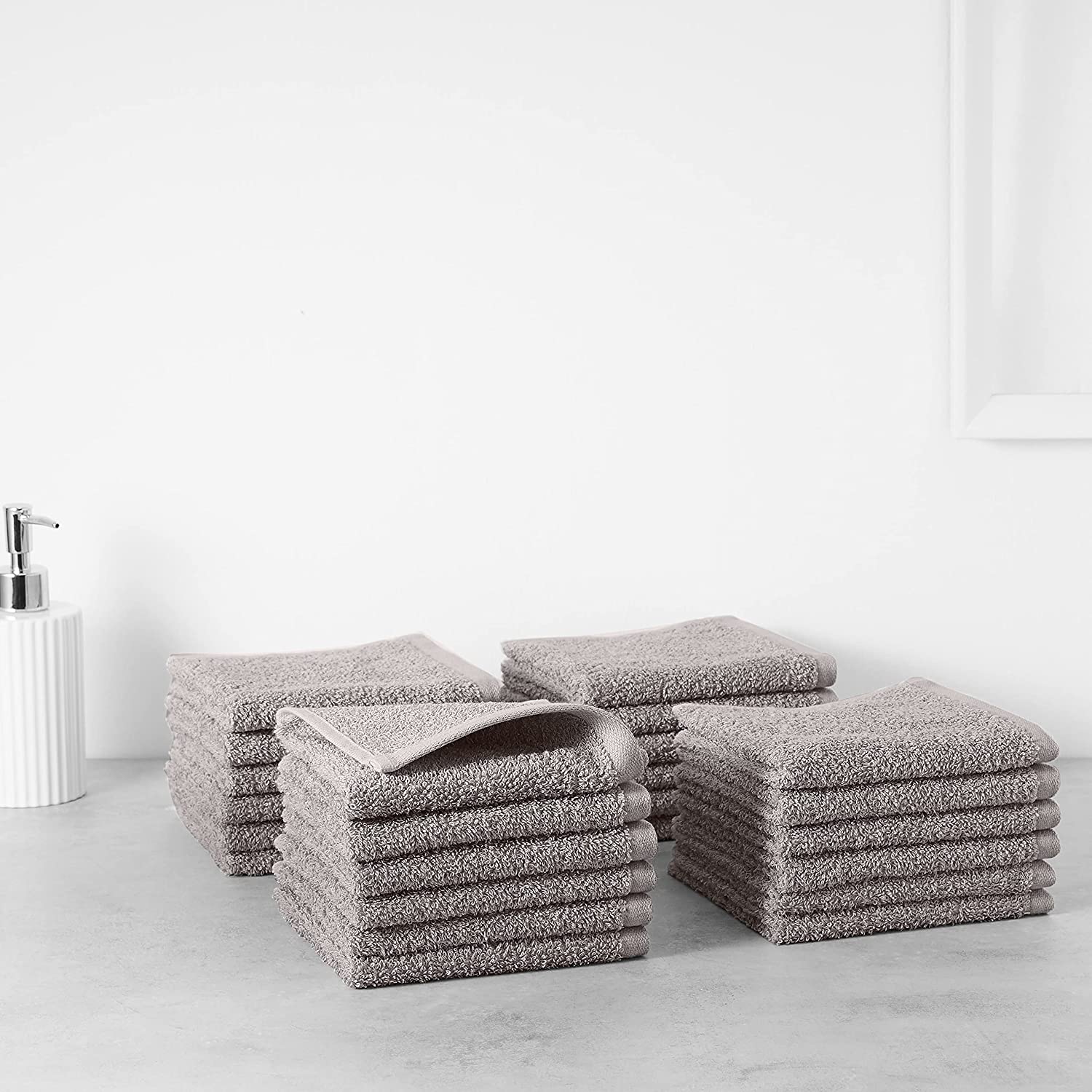 Hand towel vs washcloth American Stylo