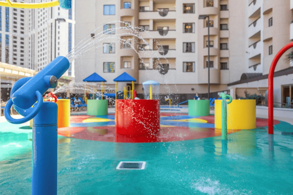 15 Best Water Parks in Las Vegas and Best Hotels with Waterparks in Las