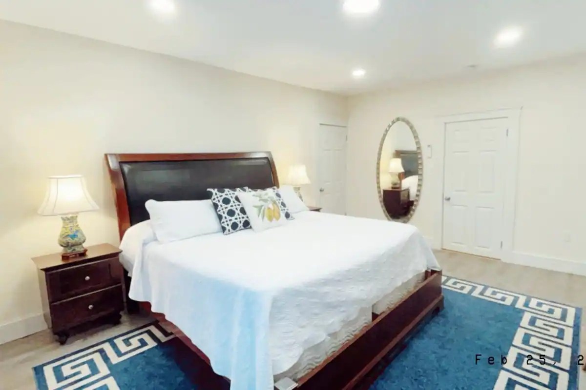 Airbnb Vacation Rentals & Homes Newport RI America’s Cup Inn