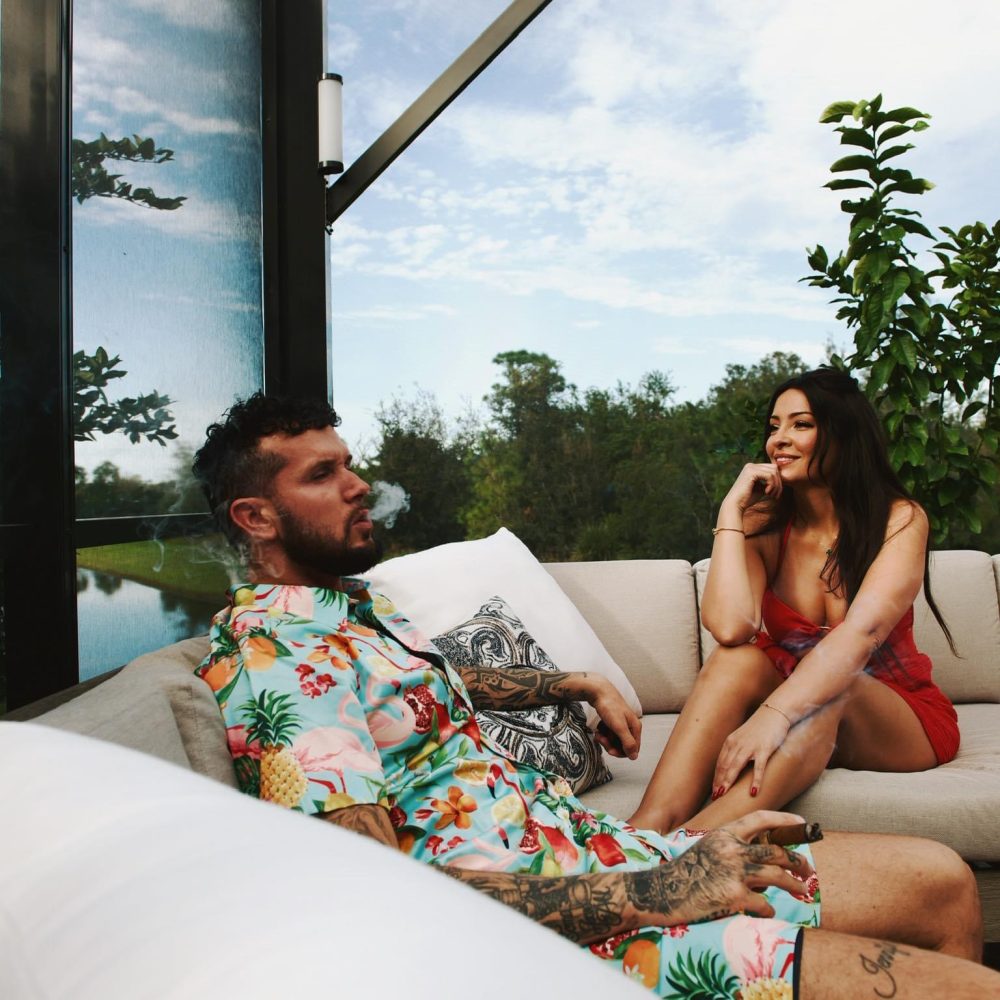 Navigating Fame A Couples Rise To Digital Stardom Americas Gone