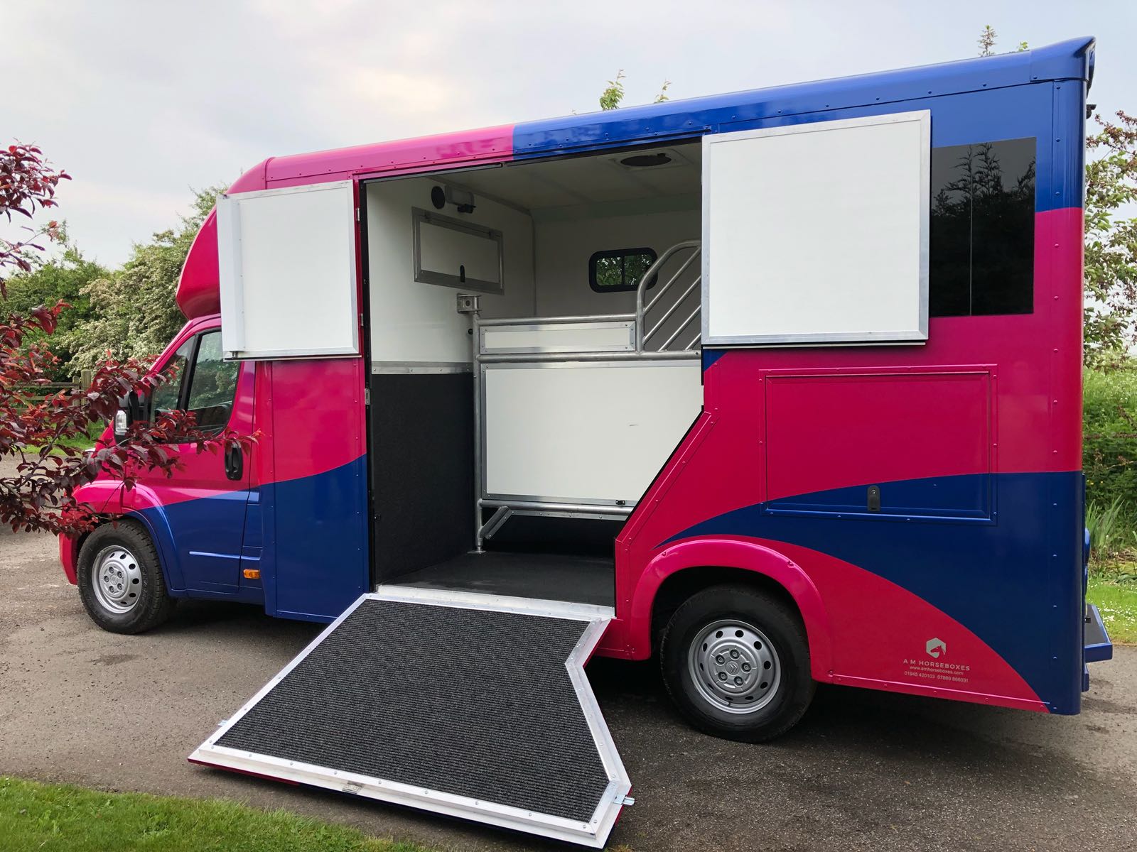 Horseboxes A M Horseboxes