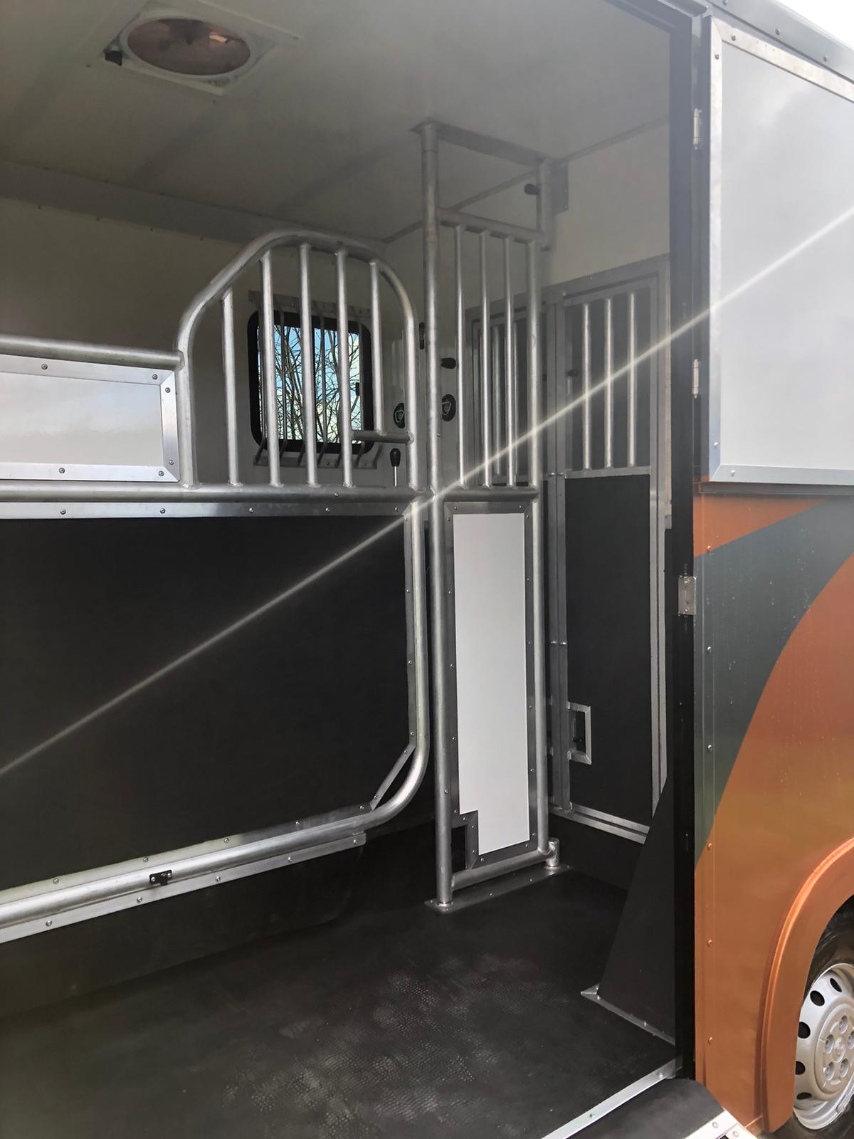 Horseboxes New Builds A M Horseboxes