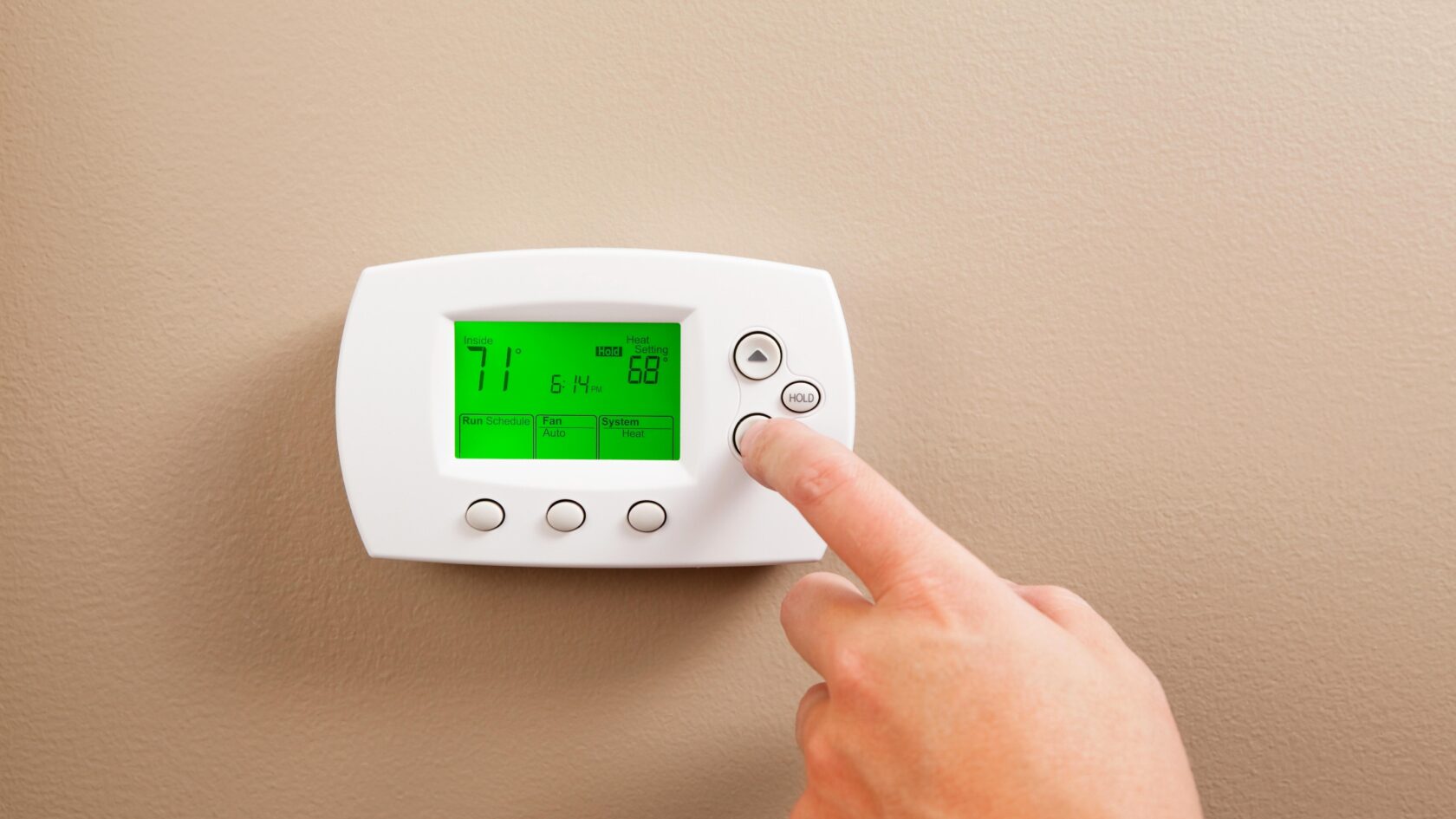 Advantages of a programmable thermostat A.M.I. Air