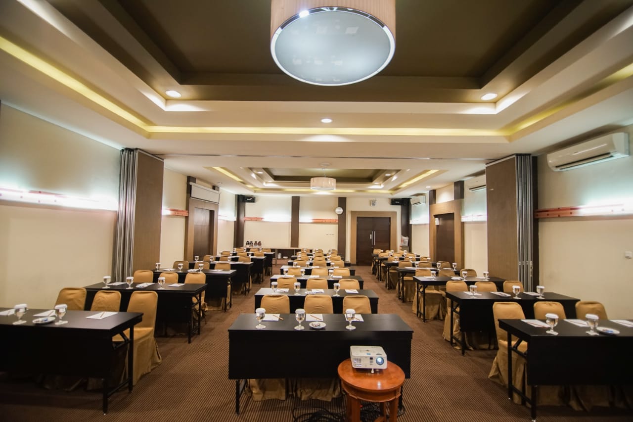 Packages Meeting Kecapi AB Sofyan Hotel Tebet Amicale Stay