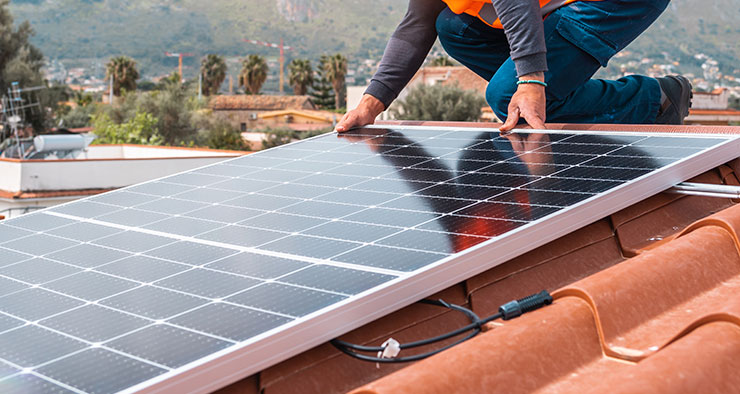 Top-Notch Solar Panel Repair Services in Las Vegas, NV | Amira Solar
