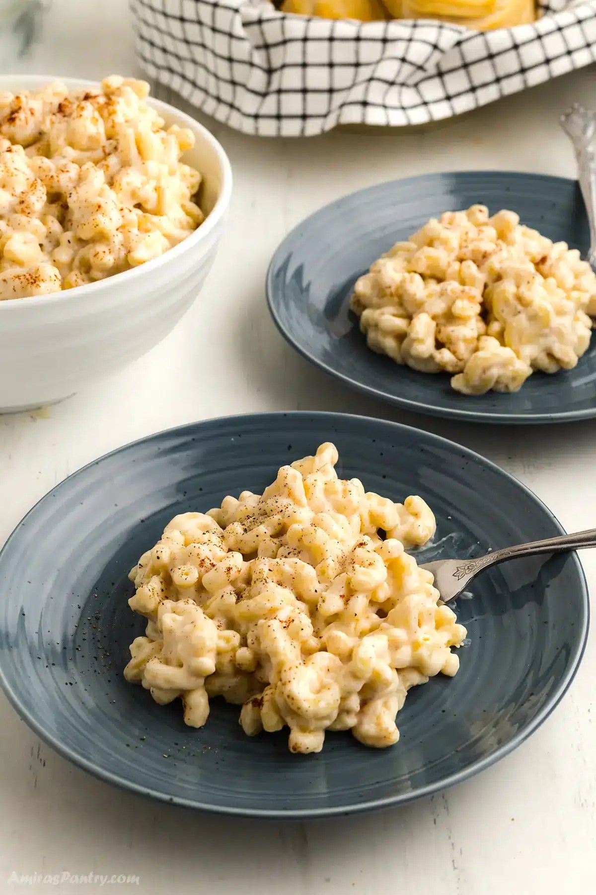 Gouda Mac and Cheese(Creamy Easy Recipe) Amira's Pantry