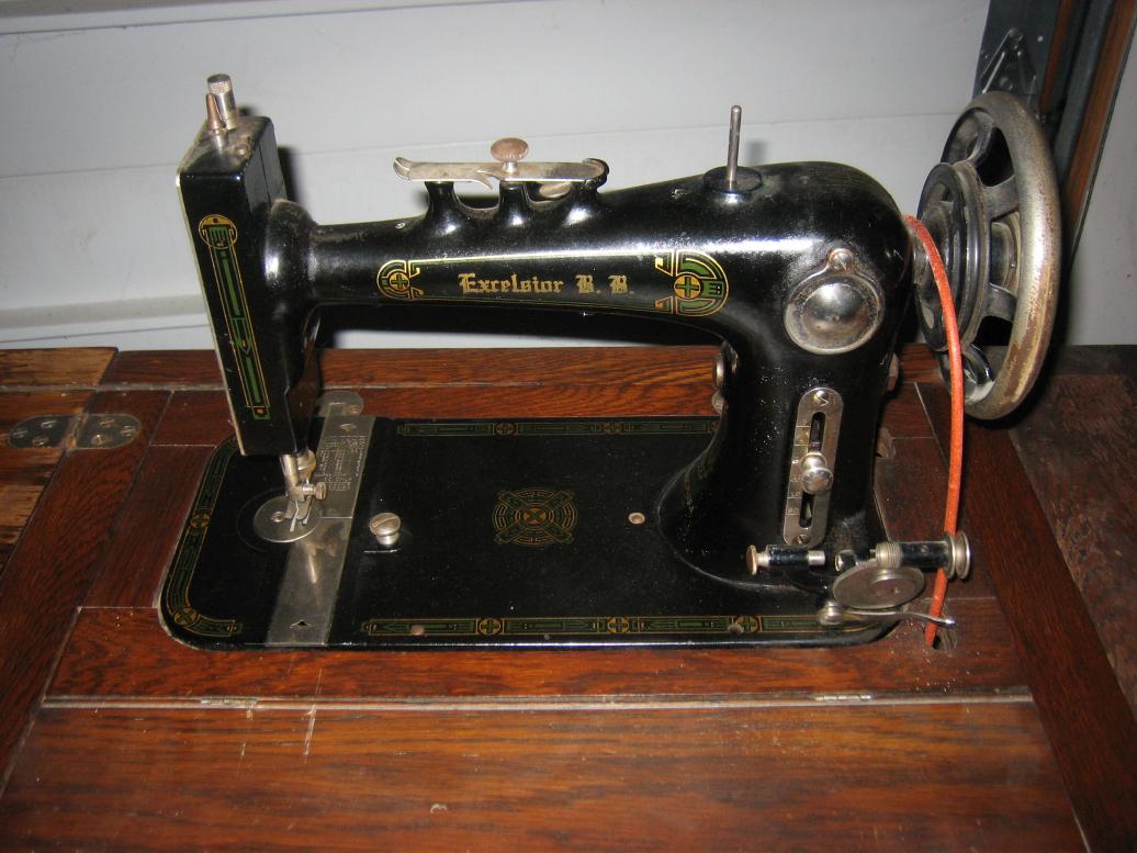Manhattan sewing machine Collectors Weekly