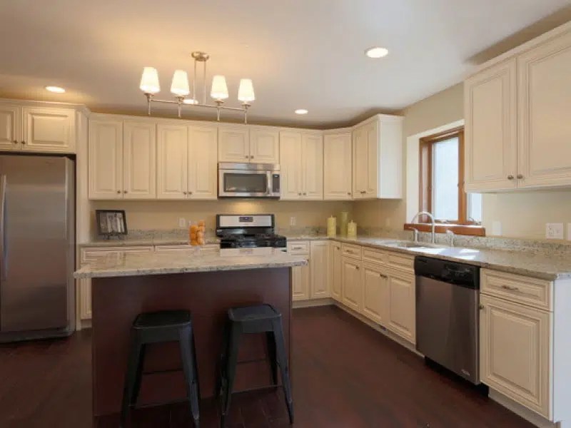 Traditional Yorkville Renovation AM Kitchen & Bath