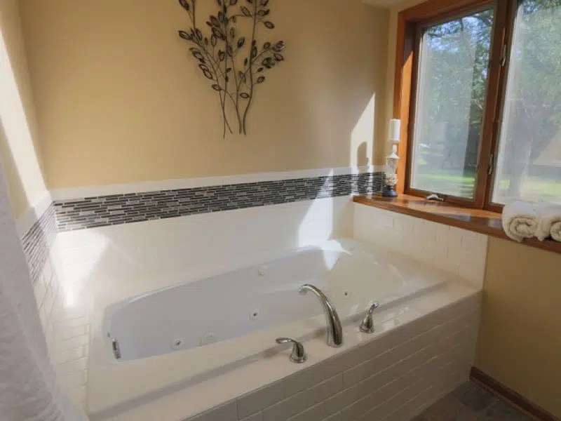 Traditional Yorkville Renovation AM Kitchen & Bath