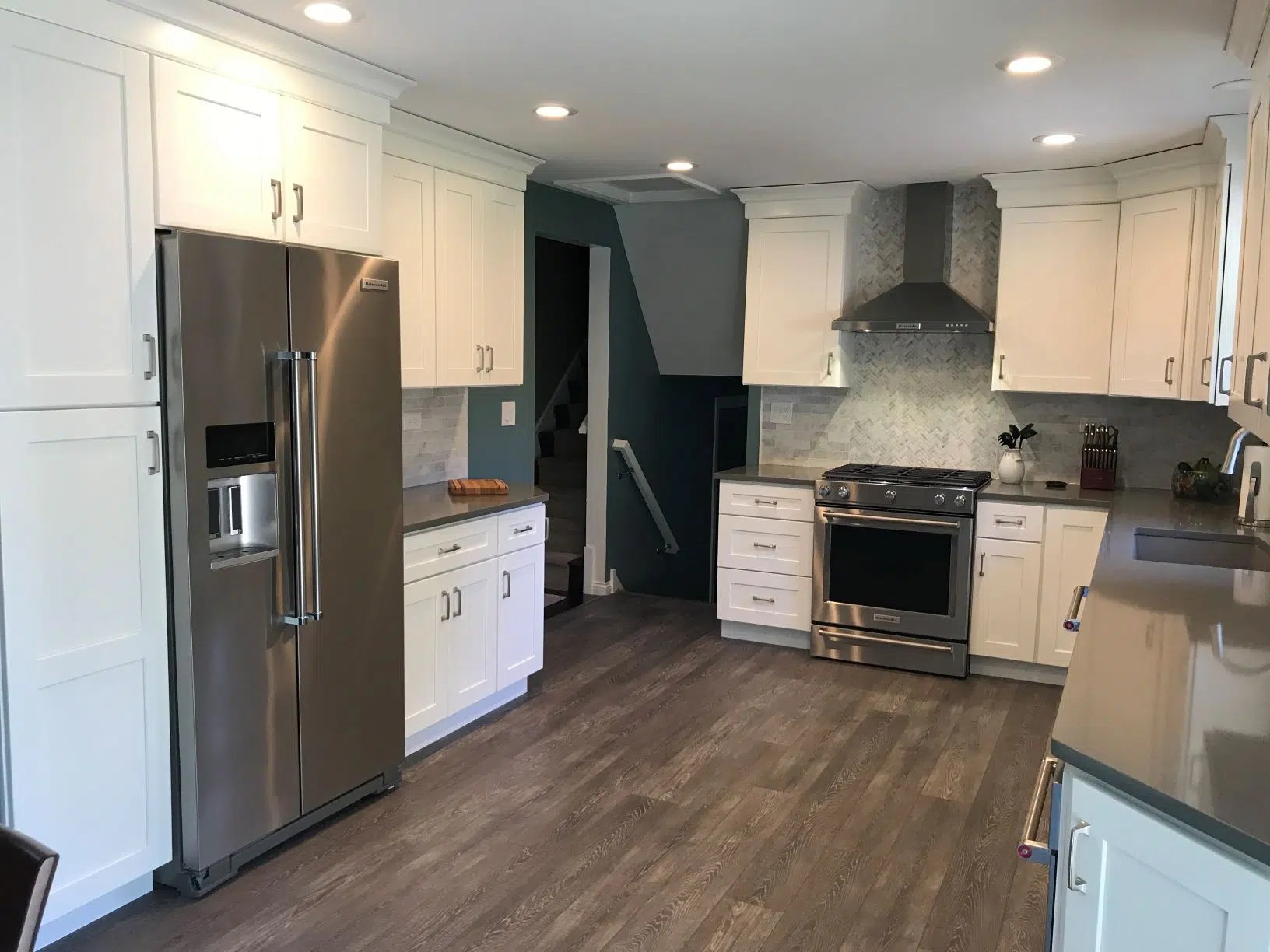 Yorkville White & Grey Kitchen AM Kitchen & Bath