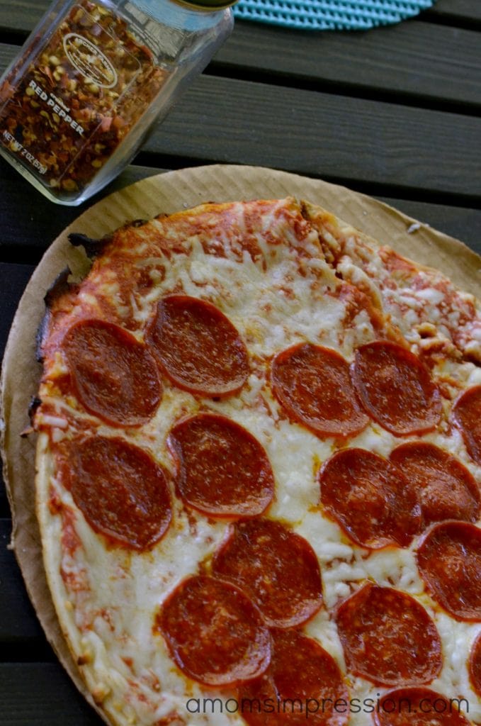 How to Grill Frozen Pizza A Mom's Impression Recipes, Crafts