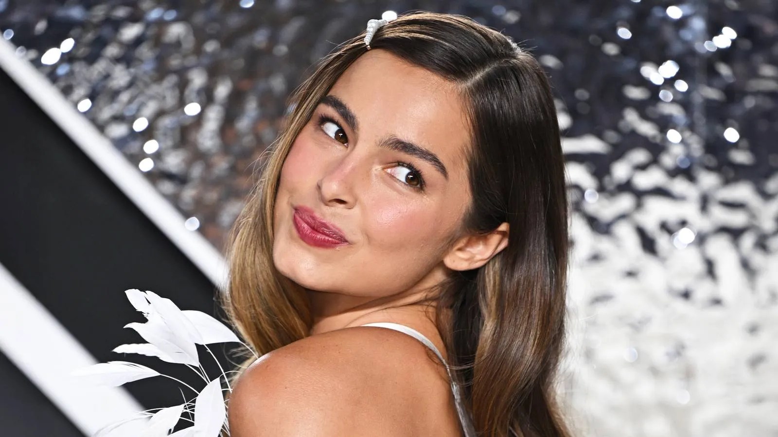 Addison Rae Outfits The Trendsetter You Need to Follow