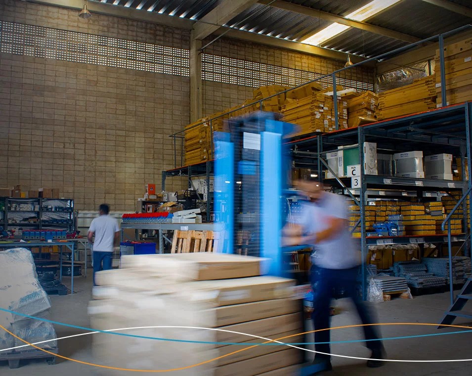 Distribuidor de material elétrico industrial, solar FV e ferrovias Amperi