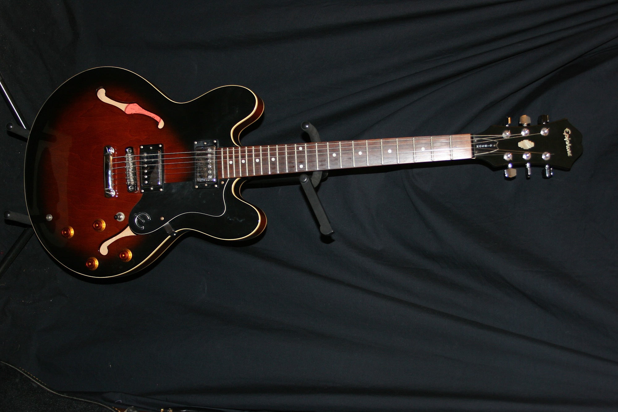 epiphone korean Dot tobacco burst 2000 Amp Guitars, Macclesfield