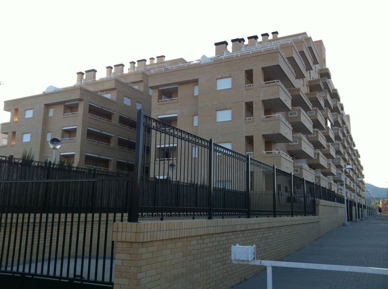 Los bancos aceleran la venta de pisos en Castellón Plataforma Playa