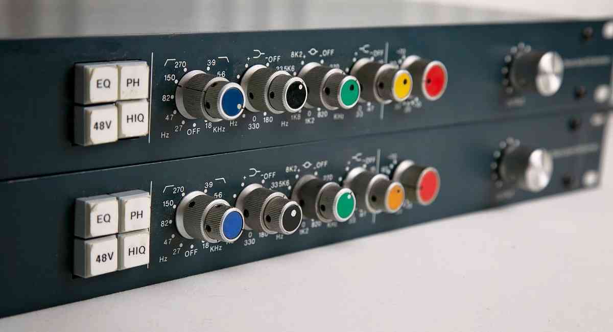 Preamp vs Amp What Makes Them Different? Amplifier Zone