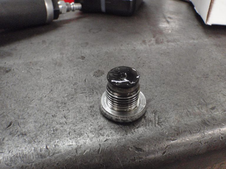 Transfer Case Drain Plug Chris Ness Amsoil Independent Dealer