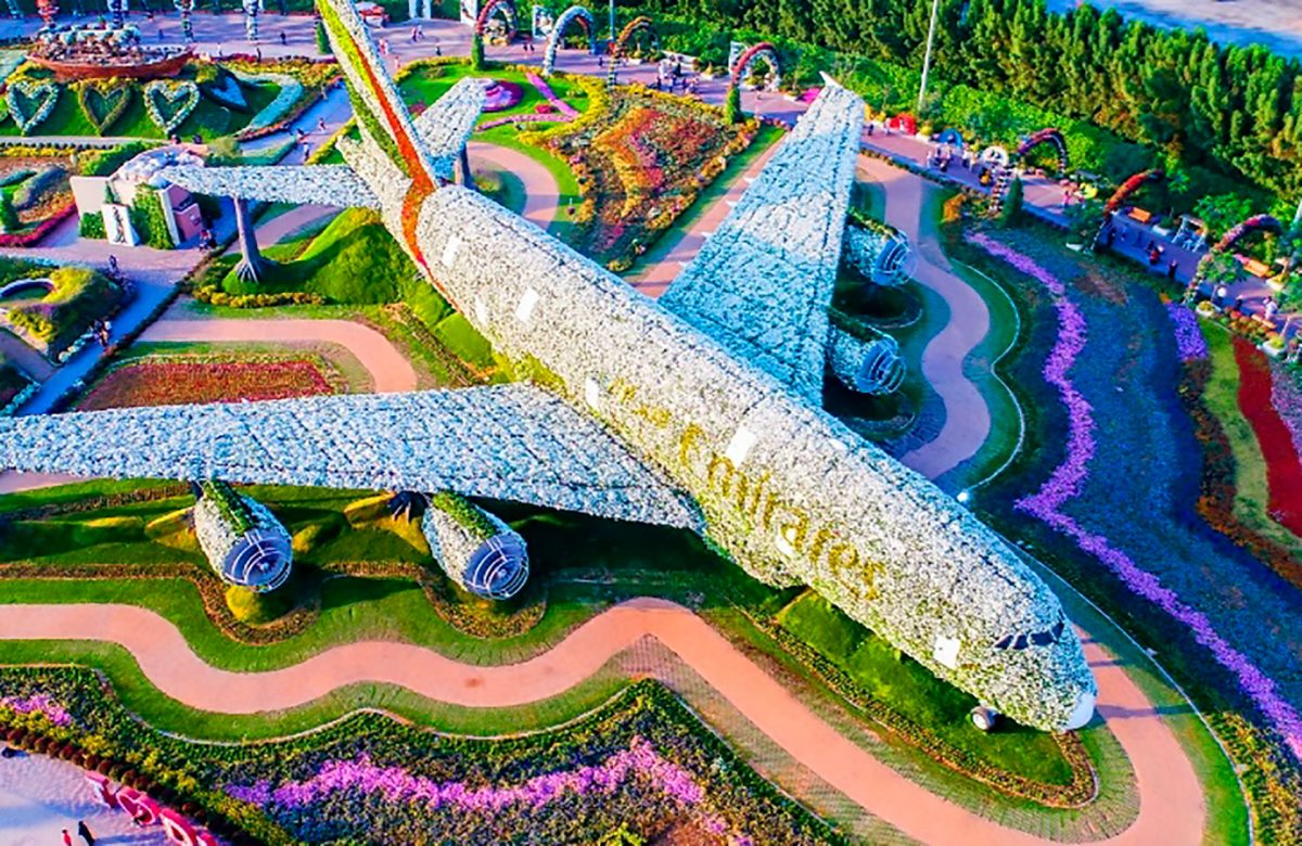 The world’s largest natural flower park Dubai Miracle Garden