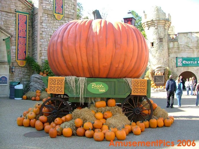 Busch Gardens Williamsburg HowlOScream 2006