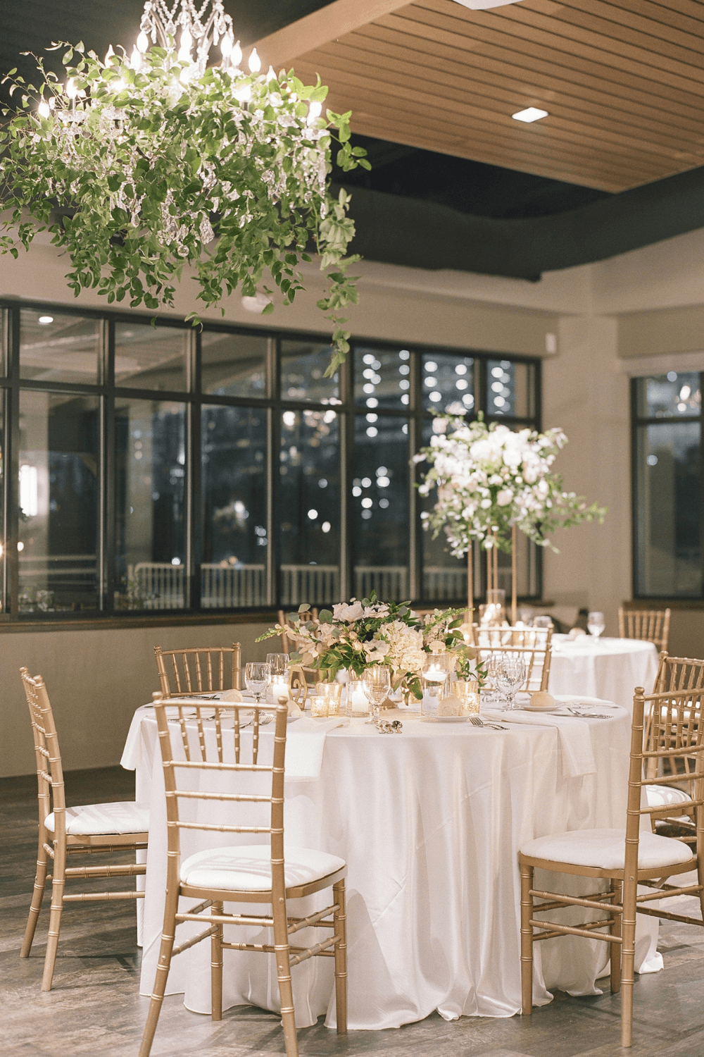 How to Decorate for Your Winter Wedding Amy Kolo