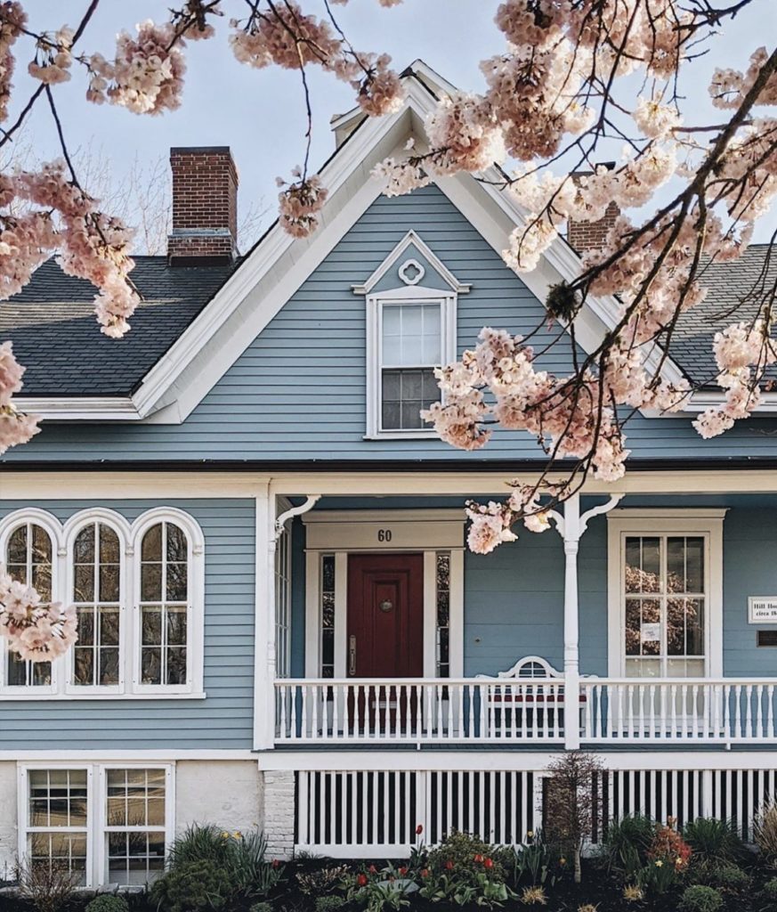 The 12 Best Blue Exterior Paint Colors