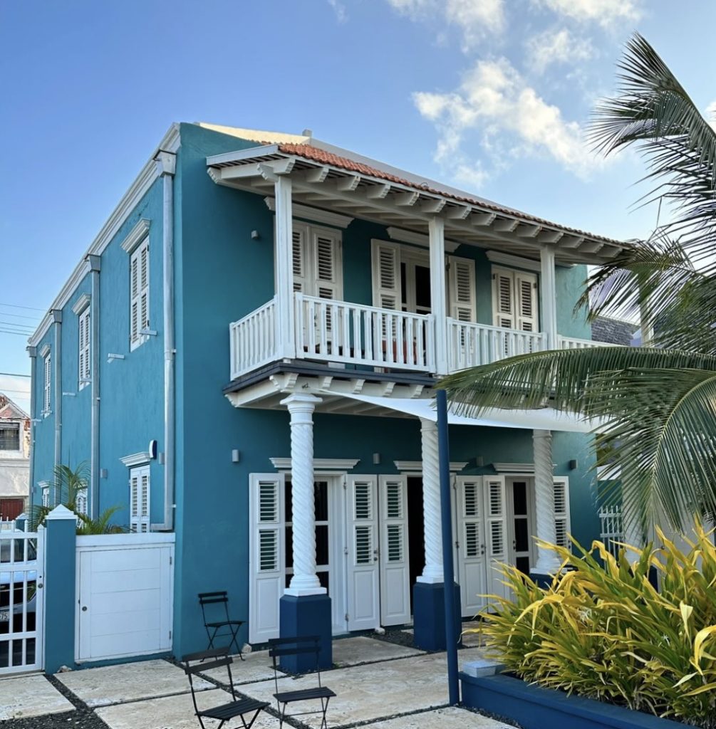 The 12 Best Blue Exterior Paint Colors