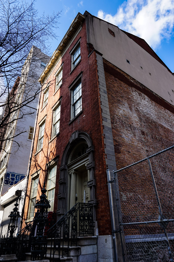 New York City's Merchant's House is Insanely Haunted Amy's Crypt