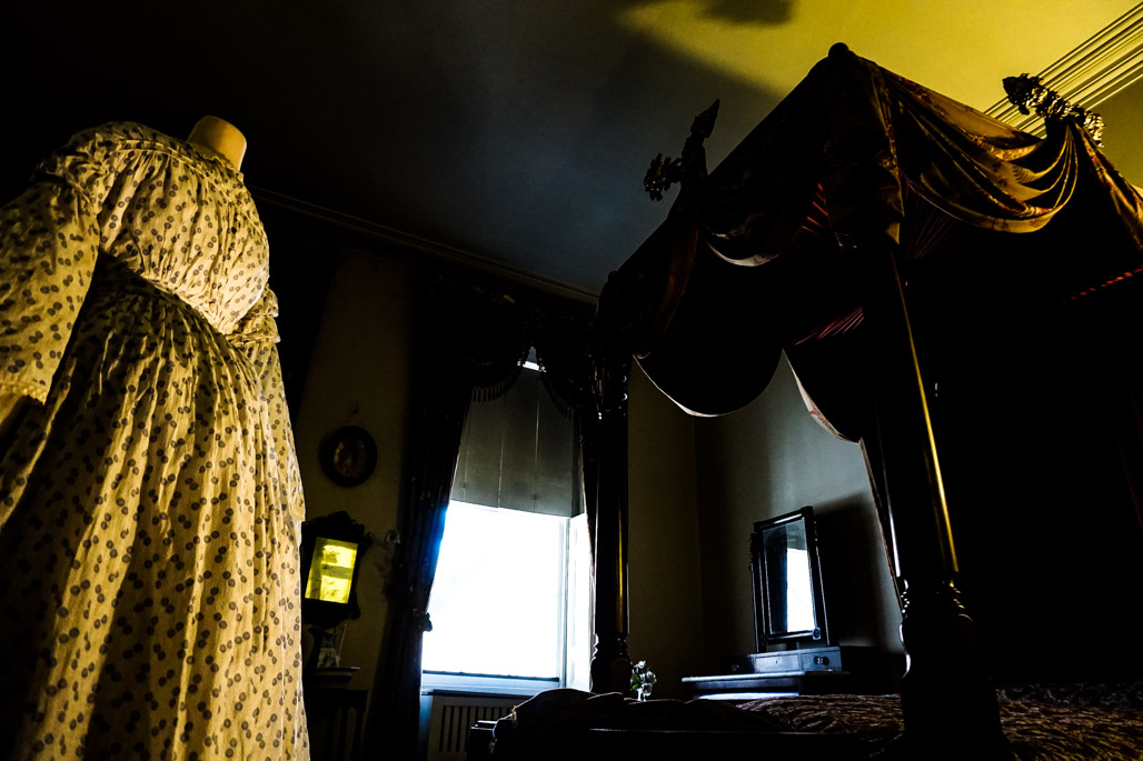 New York City's Merchant's House is Insanely Haunted Amy's Crypt