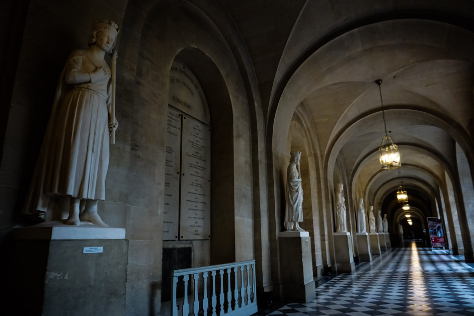 The 8 Most Haunted Places in Paris, France Amy's Crypt