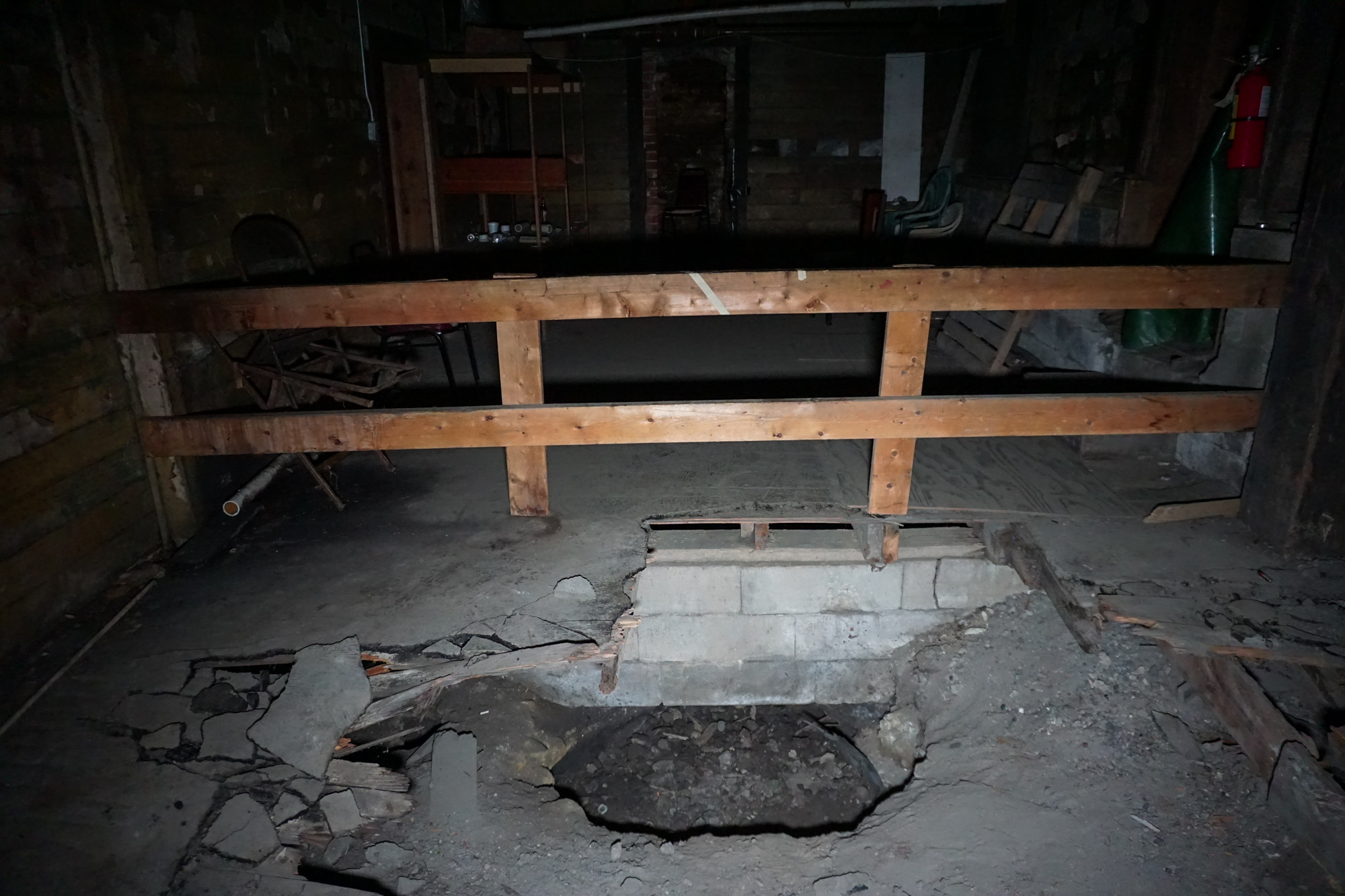 Are the paranormal claims about Bobby Mackey's true? Amy's Crypt