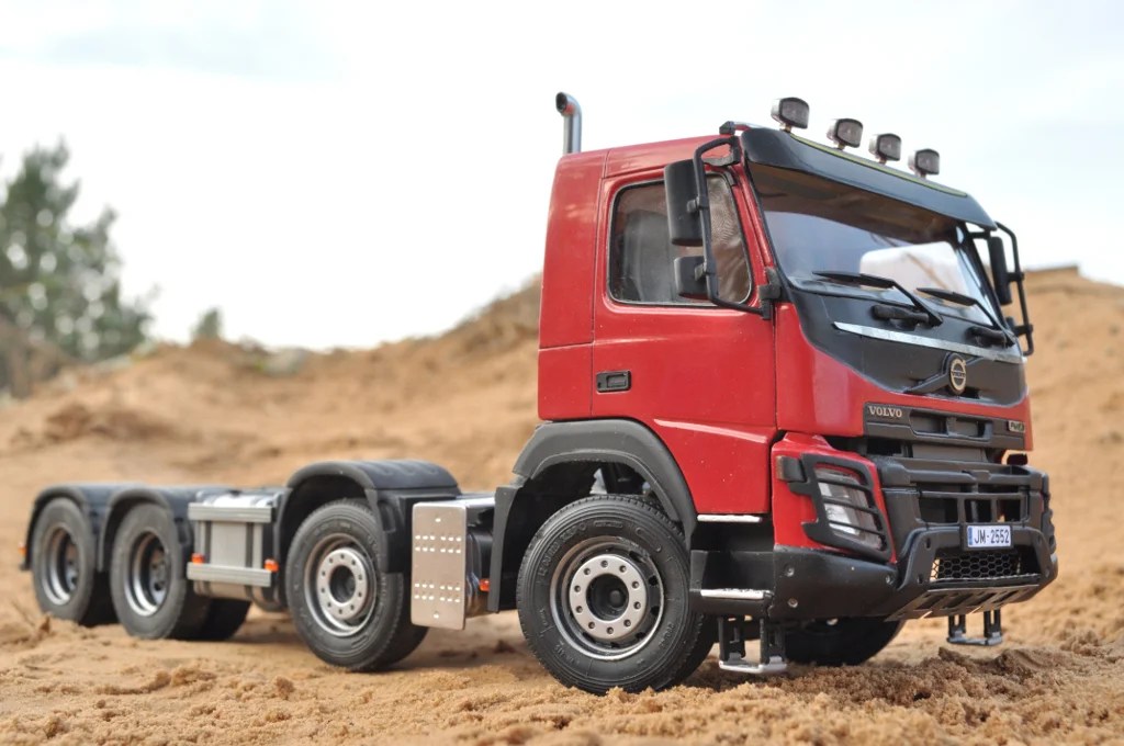 Heavy 8×4 chassis (tandem, dual steering axles) A&N Model Trucks