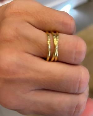 Anillo Tiras Cruzadas