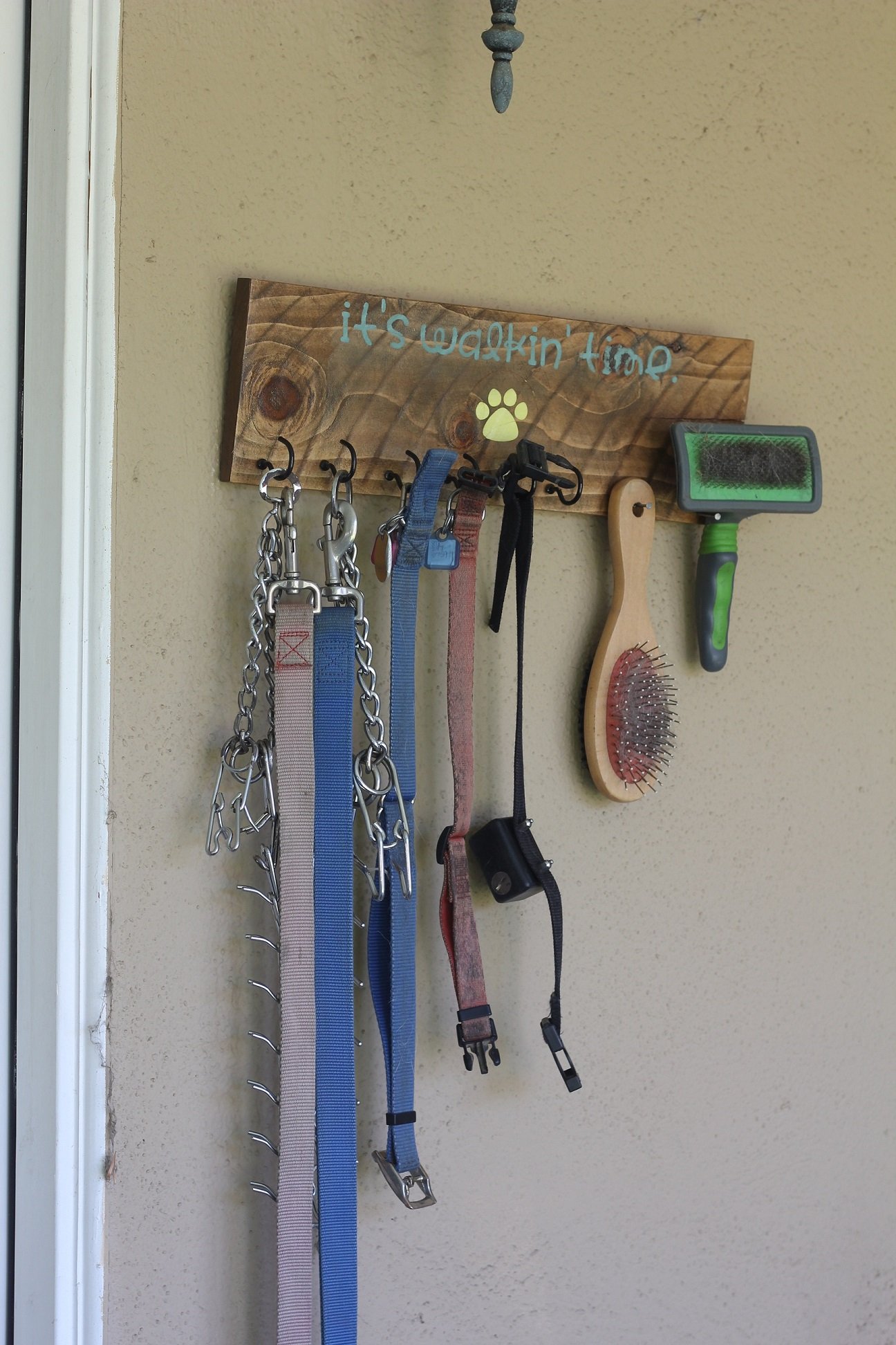 Ana White Dog Leash hanger DIY Projects