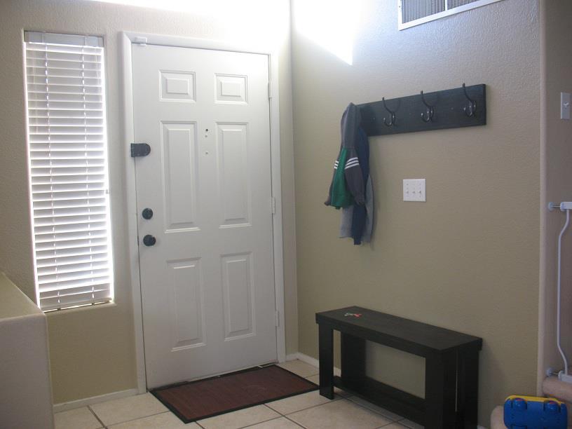 Ana White entry shoe bench and coat rack DIY Projects